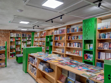 Biblioteca din lemn